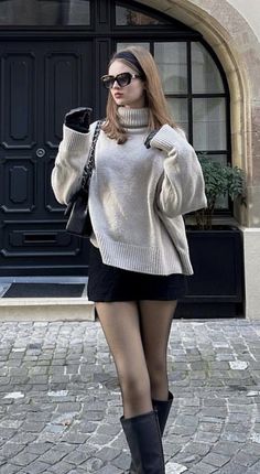 Bohemian Minimalist Fashion, Stile Blair Waldorf, Museum Outfit, Autumn Palette, Gossip Girl Outfits, Winter Trip, Winter Inspo, Chique Outfits, Populaire Outfits