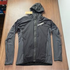 Brand New. Never Worn.I Carefully Package And Ship Immediately. Let Me Know If You Have Any Questions. Men Sz M Touch The Follow Bottom To Get Updated Every Day About New Deals. Don’t Be Afraid To Offer! Black Functional Outdoor Hoodie, Black Windproof Fleece Jacket For Streetwear, Black Fleece Techwear Hooded Jacket, Black Fleece Techwear Jacket, Outdoor Black Hoodie With Fleece Lining, Black Techwear Fleece Jacket With Fleece Lining, Black Fleece Lined Hoodie For Outdoor, Black Fleece Hooded Jacket In Techwear Style, Black Hoodie With Fleece Lining For Outdoor