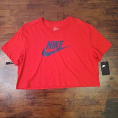 Sz Large Nike Tee Red Nike Casual Top In University Red, Nike Red T-shirt For Summer, University Red Crew Neck Top For Summer, Casual Red Sports Tops, Red Sports T-shirt For Summer, Red Sports T-shirt For Spring, Nike Red Graphic Tee, Nike Red Graphic Tee Top, Red Nike T-shirt For Summer