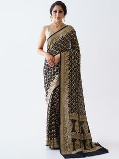 SP2247-4 Bandhani Design, South Indian Silk Saree, Bandhej Saree, Skirt Draping, Potli Bag, Casual Indian Fashion, Indian Silk Sarees, Bandhani Saree, Black Saree