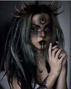 Norse Makeup, Dark Halloween Costumes For Women, Dark Costumes For Women, Viking Witch Makeup, Pagan Witch Costume, Moon Witch Makeup, Witch Hairstyles Halloween, Evil Witch Makeup