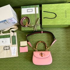 Size: (21*15*7cm)It comes with Dust box, Care manual, Tag and Paper bag. Gucci Bamboo 1947, Gg Marmont Bag, Small Top Handle Bag, Lv Purse, Quilted Tote Bags, Gucci Bamboo, Lv Handbags, Luxury Products, Gucci Leather