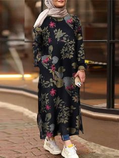 Dress Arabic, Saudi Women, Outfits Gorditas, Women Robe, Printed Flowers, Kaftan Tunic, Spring Dresses Women, Flowers Dress, Stylish Short Dresses