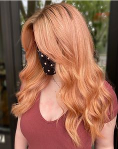 Strawberry Blonde Hairstyles, Blonde Hair With Brown Roots, Natural Strawberry Blonde Hair, Bright Copper Hair, Reddish Blonde Hair, Fall Blonde Hair, Strawberry Hair, Ginger Peach