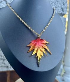 Vintage Cloisonne Leaf Pendant Necklace Maple Leaf Coloful Fall Autumn Retro   | eBay Antique Jewelry Necklace, Ombre Color, Leaf Pendant, Fall Autumn, Maple Leaf, Vintage Watches, Antique Jewelry, Vintage Antiques, Jewelry Necklace Pendant