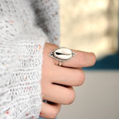 Material: Genuine Sterling Silver 92.5Gemstone: Cowry ShellRing size: Choose your sizeRing face Length: 35mmCondition: Brand new Cowrie Ring, Jewelry Accessories Rings, Silver Ring With Stone, Boho Ocean, Full Finger Ring, Teardrop Jewelry, Southwest Boho, Full Finger Rings, Rings Boho