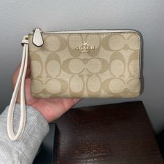 New, Unused Coach Corner Zip Wristlet With No Tag. Front Zipper Has No Card Slots But Back Zipper Has Two Card Slots No Card, Bags Coach, Signature Canvas, Coach Bags, Front Zipper, Card Slots, Slots, Wallets, Bag Lady