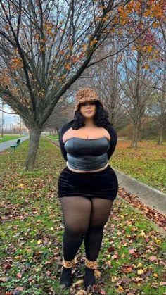 THICK GIRLS💯💋💋💋💋 Androgynous Models, Clothing Plus Size, Stylish Plus, Alternative Outfits