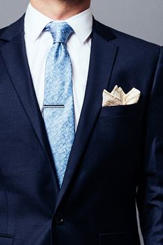 Bali Tie Blue Ties For Men, Black Tie Mens Attire, Grey Suit Blue Tie, Suit With Blue Tie, Blue Suit Tie, Mens High Fashion, Suit And Tie Men, Blue Groomsmen Suits, Outfit With Tie