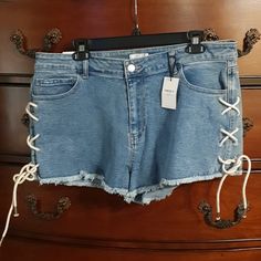 New With Tags Forever 21 Premium Denim Cutoff Jean Shorts. Sz 33. Has Rope Side Criss Cross Ties On The Side. Has A Lot Of Stretch. Cutoff Jean Shorts, Cutoff Shorts, Denim Cutoffs, Cut Off Jeans, Cut Off Shorts, Premium Denim, Cut Off, Criss Cross, Jean Shorts