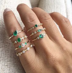 MARQUISE EMERALD DEW RING Elegante Casual, Elephant Pendant, Emerald Earrings, Emerald Jewelry, Pretty Rings, Sapphire Earrings, Dainty Jewelry, Pretty Jewellery, Bling Bling