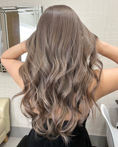 Milk Tea Brown Hair Formula, Hair Color Ideas For Long Brown Hair, Mink Brown Hair Color, Blonde Chocolate Hair, Milk Tea Hair Formula, Light Ash Brown Hair Formula, Milk Chocolate Brown Hair Balayage, Milk Tea Brown Hair Color Balayage, Ash Milk Tea Hair Color Balayage