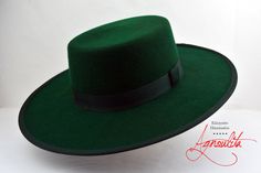 Emerald Green Bolero - Wide Brim Flat Crown Wool Felt Bolero Hat - Men Women by AgnoulitaHats on Etsy https://www.etsy.com/listing/469044944/emerald-green-bolero-wide-brim-flat Classic Green Hat With Flat Brim, Classic Green Flat Brim Hat, Classic Green Fitted Fedora, Classic Green Flat Brim Felt Hat, Classic Green Felt Hat With Flat Brim, Classic Green Wide Brim Hat, Green Bolero, Womens Western Hats, Wide Brim Hat Women