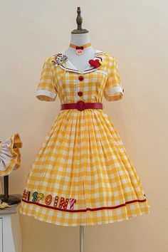 Red And Yellow Outfits For Women, Clown Dresses, Red And Yellow Outfit, Quirky Outfits, Clown Dress, Retro Cafe, Punk Dress, Lolita Outfits, Rockabilly Outfits