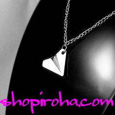 paper airplane necklace テラスハウスの挿入歌シェイク・イットオフの歌手テイラースイフトファン必見の紙飛行機ネックレス Paper Airplane Necklace, Airplane Necklace, Paper Airplane, Paper Airplanes, Tag Necklace, Dog Tags, Dog Tag Necklace, Arrow Necklace, Taylor Swift