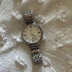 Best Watches Women Silver, Silver Watches Women Classy, Fossil Watches Women Rose Gold, Silver Watch Aesthetic, Small Silver Watch, Women Watches Silver, Silver Womens Watch, Vintage Silver Watch