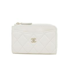 Used Chanel Matelasse Card Wallet/Coin Case Caviar Skin White Ap3179 (Sku: Gzl14dzk) === General === Brand : Chanel === Design === Type : Coin Purse/Coin Case Gender : Women Material : Caviar Leather Color : White === Size === Size (Hxwxd) : 8.5cm X 13cm / 3.34'' X 5.11'' === Included Items === Accessories : Box, Dust Bag Accessories Notice : Before Purchasing, Please Refer To The Images Of The Accessories Included With The Item. === Condition === Condition : Opened (Never Used) Ranking : Rank Ns Never Used / Display Item Seller Ranking : Rank N Overall Scratches : Insignificant Overall Dirt : Insignificant Overall Traces Of Use : Insignificant Condition Notice : Before Purchasin Skin White, Chanel Design, Chanel Accessories, Accessories Box, Handbag Wallet, Wallet Accessories, Card Wallet, Luxury Branding, Coin Purse