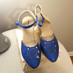 New In Box. Beautiful Blue Espadrilles In Size 10. I Always Wear A 10 But These Pinched My Toe A Bit. They Run A Bit Small (More Like A Full 9.5). Wear Them On Vacation, The Boardwalk, The Resort, The Beach House... Wherever You Love To Spend Time In Warm Weather. 10m 3 Inch Heel Brand New ... Never Worn Man Made Materials Rialto Blue Leather Espadrilles For Beach, Blue Leather Espadrilles For The Beach, Blue Leather Beach Espadrilles, Blue Leather Espadrilles With Woven Sole, Blue Sandals With Woven Sole And Round Toe, Blue Leather Slip-on Espadrilles, Blue Open-toe Espadrilles With Woven Sole, Blue Open Toe Espadrilles With Woven Sole, Blue Leather Espadrilles With Round Toe