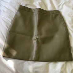 New Without Tags! Cute Mini Skirt In A Lovely Grey Olive Color Casual Leather Mini Skirt, Lovely Grey, Cute Mini Skirt, Olive Color, Mini Skirt, Womens Skirt, Mini Skirts, Skirt, Tags