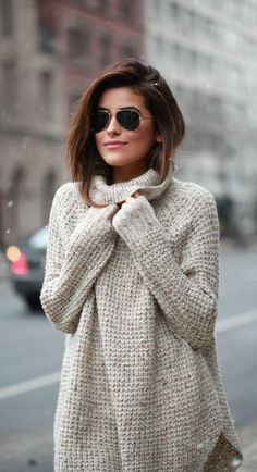 #street #style fall / knit Ray Ban Aviator, Cooler Look, Mode Inspo, Work Outfits, On The Side, Street Styles