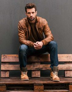 Celebrity Style Inspiration, Leather Jacket Style, Leather Jacket Outfits, Men's Leather Jacket, Latest Mens Fashion, Men Fashion Casual Outfits, Brown Leather Jacket, Mens Casual Outfits, Looks Style