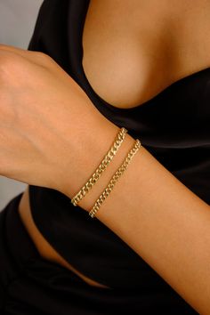 "14K Gold Cuban Link Bracelet, Cuban Link Chain Bracelet, 3mm 5mm Curb Link Bracelet, Stacking Gold Bracelet, Men Women Bracelet, Holiday Gift Features *Material: 14K Real Gold *Color Options: Yellow Gold, White Gold, Rose Gold *Metal Stamp: 14K (585) *Available Bracelet Sizes: 5Inches to 10Inches  *Weight(approx) :  3.8mm :4.50 grams 5.0mm : 6.00 grams *Ready to Ship in 3-5 Business Days. FREE Express worldwide shipping. FREE Engraving service Each item is made to order. Comes in a Gift Box wit Cuban Link Bracelet Women, Gold Chain Bracelet Women, Gold Bracelet Men, Gold Cuban Link Bracelet, Gold Arm Band, Cuban Chain Bracelet, Gold Cuban Link Chain, Mens Chain Bracelet, Cuban Link Bracelet