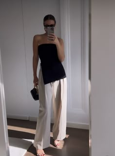 Chic Summer Night Outfit, Flowy Slacks Outfit, Minimal Classy Outfit, Blue Cami Outfit, The Mystic Archetype Outfits, Market Photo Ideas, Dinner Cruise Outfit, Fashion Inspo Outfits Minimal Chic, Maquillage On Fleek