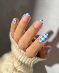 Samantha 🌹 | have to remember to do gingham in a diff color next time bc i just look like a huge bath & body works fan lol | Instagram Bright Summer Nails Designs, Western Nails, Bright Summer Nails, Summer Nail Designs, Glamour Nails, Fall Acrylic Nails, Cute Gel Nails, Bright Nails, Funky Nails