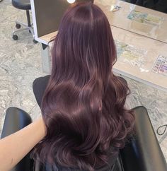 Pelo Color Vino, Lavender Hair Colors, Dark Purple Hair, Plum Hair, Hair Color Underneath, Wine Hair, Hair Tint