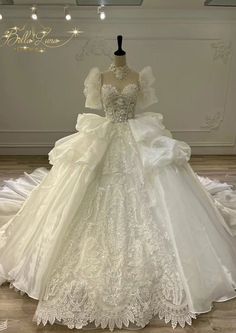 Ivory Princess Style Wedding Quinceanera Ball Gown Dress With Beautiful Sequin and Crystal Beaded Embroidered Lace & 3D Flowers - Etsy 16th Dress, Dresses Extravagant, Detailed Clothing, Quince Ideas, Custom Gown, Dream Wedding Ideas Dresses, Princess Dresses