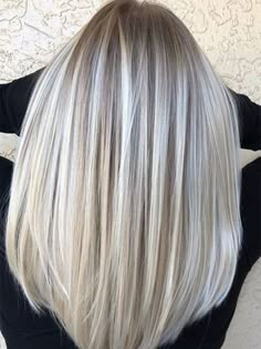 20 Best Silver Hair Colour Ideas for 2023 - The Trend Spotter Silver Hair Highlights, Silver White Hair, Grey Blonde Hair, Grey Blonde, Icy Blonde Hair, Silver Blonde Hair, Silver Hair Color, Silver Grey Hair, Silver Blonde