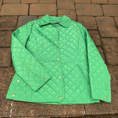 Brand New Never Worn Ralph Lauren Kelly Green Quilted Lightweight Jacket. Great For Spring And Also A Nice Swap From A Blazer. Beautiful Rich Kelly Green- Color Is True To The First Several Photos, For Some Reason The Last 2 Came Out Cooler In Color. Size Small, Snaps At Hips For Adjustable Tightness At Bottom Hem. Ralph Lauren Long Sleeve Fall Outerwear, Ralph Lauren Long Sleeve Outerwear With Button Closure, Fitted Ralph Lauren Spring Outerwear, Spring Ralph Lauren Outerwear With Button Closure, Ralph Lauren Fall Outerwear With Buttons, Ralph Lauren Spring Outerwear With Button Closure, Green Quilted Long Sleeve Jacket For Fall, Classic Long Sleeve Quilted Jacket For Spring, Green Long Sleeve Quilted Jacket For Fall