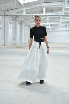 "White Maxi Skirt, High Waist Skirt, Pleated Skirt ◈ Stylish and chic fashion is our shared dream! You can be sure that this piece is made with a lot of love and craftsmanship. ◈ S I Z I N G ◈ This item is available from XS to 3XL. Please, have a look at my Size Chart below before placing your order. ◈ D E L I V E R Y ◈ This item will be shipped in up to 5 days after your order was placed. We use Express worldwide shipping for all of our items. Shipping usually takes: ✈ 2-3 biz days to USA, Cana White Fitted Pleated Skirt For Evening, Fitted White Pleated Skirt For Evening, White Long Skirt For Evening Wear, White Long Skirt For Evening, White Long Evening Skirt, White Full-length Maxi Skirt For Spring, White Full Length Maxi Skirt For Spring, White Gathered Skirt For Evening, White Lined Maxi Skirt For Evening