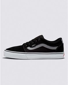 Chukka Low Sidestripe Heritage Aesthetic, Long Skate, Vans Store, Vans Skate, Chukka Boot, Skate Shoe, Side Stripe, Skate Shoes, Chukka Boots