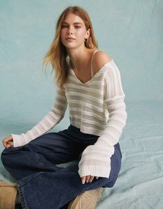 Pulls et gilets par Miss Selfridge La crème du tricot Modèle à rayures Col en V Emmanchures basses Coupe décontractée V Neck Jumper, V Neck Pullover, Midi Pencil Dress, Striped Cardigan, Knit Fashion, Jumpers For Women, V Neck Sweater, Jumpers And Cardigans, Stripes Design