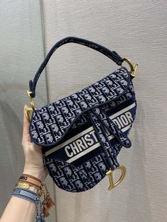 DI Saddle Bag Blue Oblique Canvas Gold Toned Hardware For Women 25cm/10in CD Christian Dior Saddle Bag, Christian Dior Handbags, Louis Vuitton Shirt, Dior Oblique, Dior Saddle, Embroidered Canvas, Maria Grazia Chiuri, Maria Grazia, Dior Handbags