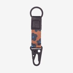 Keychain Clip - Wylde - Thread® Brown Keychain With Key Leash For Everyday Use, Trendy Travel Keychains With Key Clip, Brown Keychain With Key Clip For Everyday Use, Brown Keychain With Key Clip, Trendy Black Keychain With Key Leash, Black Keychain With Key Clip For Everyday Use, Black Keychains With Interior Key Chain Holder, Thread Wallets, Tote Bag Organizer