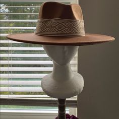 Women Wide Band Fedora Hat Beautiful Camel Color With Wide Band Trim Beige And Brown. New With Tags And Adjustable Draw String For The Perfect Fit. Wide Brim Felt Hat For Vacation, Vacation Wide Brim Felt Hat, Casual Felt Hat With Curved Brim For Beach, Casual Beach Felt Hat With Curved Brim, Trendy Brimmed Felt Hat For Vacation, Flat Brim Felt Hat For Vacation, Trendy Flat Brim Felt Hat For Beach, Trendy Flat Brim Felt Hat For The Beach, Casual Flat Brim Felt Hat For Beach