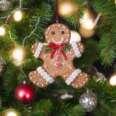 Gingerbread Man Ornament - Mellow Monkey Gingerbread Cookie Ornaments Diy, Gingerbread Ornament Craft, Gingerbread Man Christmas Tree, Man Christmas Tree, Clay Dough, All Things Gingerbread, Tree Theme, Gingerbread Man Christmas, Gingerbread Ornaments