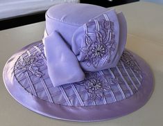 Elegant Hat With Lined Curved Brim, Elegant Lined Hat With Curved Brim, Elegant Hat With Curved Brim And Lining, Elegant Fitted Lined Hats, Church Hats With Short Brim, Fitted Hat With Short Brim And Lining, Fitted Lined Hats For Kentucky Derby, Fitted Lined Hat With Curved Brim, Fitted Lined Hats With Curved Brim