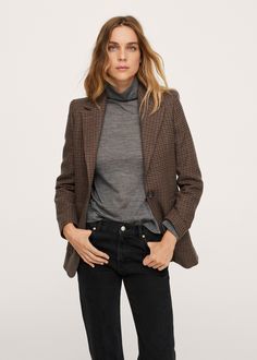 Check wool blazer - Woman | MANGO USA Blazer Suit Women, How To Wear Ankle Boots, Fall Blazer, Blazer Outfits For Women, Blazer Women, Blazer Beige, Garment Labels, Tweed Blazer, Blazer Outfits