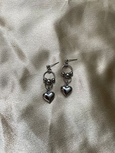 Handmade Stainless Steel Chainmail Earrings Twee Jewelry, Chain Mail Earrings, Chainmail Earrings, Black Heart Earrings, Cool Earrings, Locket Pendant Necklace, Dope Jewelry, Pretty Jewelry, Chain Mail