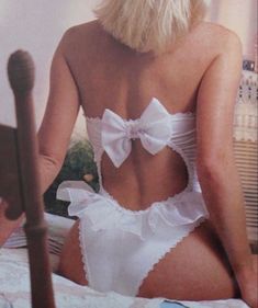 it-lit-girl-aesthtics Editorial Vogue, Priscilla Presley, White Lingerie, Girly Girl, Outfit Inspirationen, Fashion Inspo Outfits, Muse, Bathing Suits, Ideias Fashion