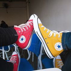 red and yellow all stars Yellow Converse Aesthetic, Yellow All Star, High Converse Outfit, Charlie Charlie, Yellow Converse, Indie Boy, Yellow Vans, Red High Tops