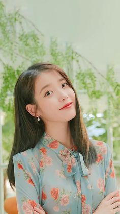 Iu Cute Pics, Iu Cute, Iu Dress, Gamine Style, Spring Hair Color, Cute Pics, Kpop Girl Bands, Spring Hairstyles