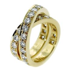 A magnificent 18k yellow gold Cartier bypass style ring set with the highest quality Cartier round brilliant cut diamonds totaling 2.24ct. Size: EU 51 / US 5 1/2 (Resizeable) Opulent Jewelers Sku: 146 Diamond Gold Ring, Vintage Gold Rings, Earring Organizer, Bypass Ring, Judith Ripka, Diamond Gold, Gold Diamond Rings, Exquisite Jewelry, Vintage Diamond