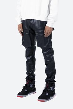 the Leather Snap Cargo Pants are designed with a fit that is relaxed throughout the leg, with cargo pockets located on the front thigh, and finishing off in our custom developed poly-leather fabric. details relaxed fit 100% polyester model is 6’1, 140 lbs and wears a size 30 M65 Jacket, 140 Lbs, Cargo Pant, Denim Flares, Fabric Details, Love Design, Leather Fabric, Black Cardigan, Flannel Shirt