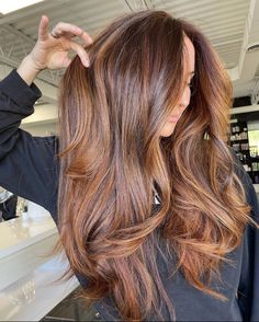 Auburn Balayage, Rambut Brunette, Hair Color Auburn, Brown Hair Balayage, Hair Color And Cut, Auburn Hair