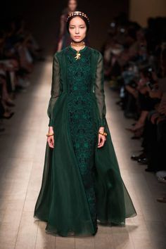 Byzantine Fashion, Mode Costume, Fashion Week Spring 2014, Dream Outfits, Fashion Runway, Fantasy Fashion, Mode Inspiration, Beautiful Gowns