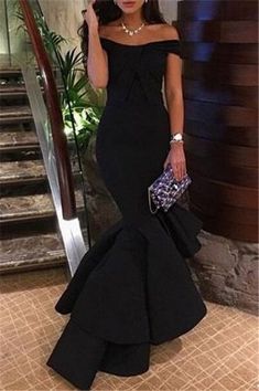 Glitter Dresses, Black Mermaid Dress, Black Mermaid Prom Dress, Tiered Prom Dress, Aquarius Quotes, Black Mermaid, Elegant Attire, Black Prom, Blazer Set